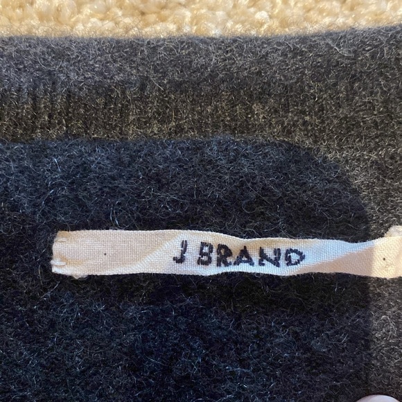 J Brand Cashmere L/S Round Split Side Double Knit Cuff Crew Sweater Charcoal XS - Picture 3 of 9